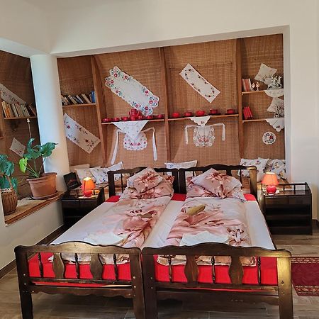 Gedeon Tanya Panzio Guest House Jakabszallas Luaran gambar