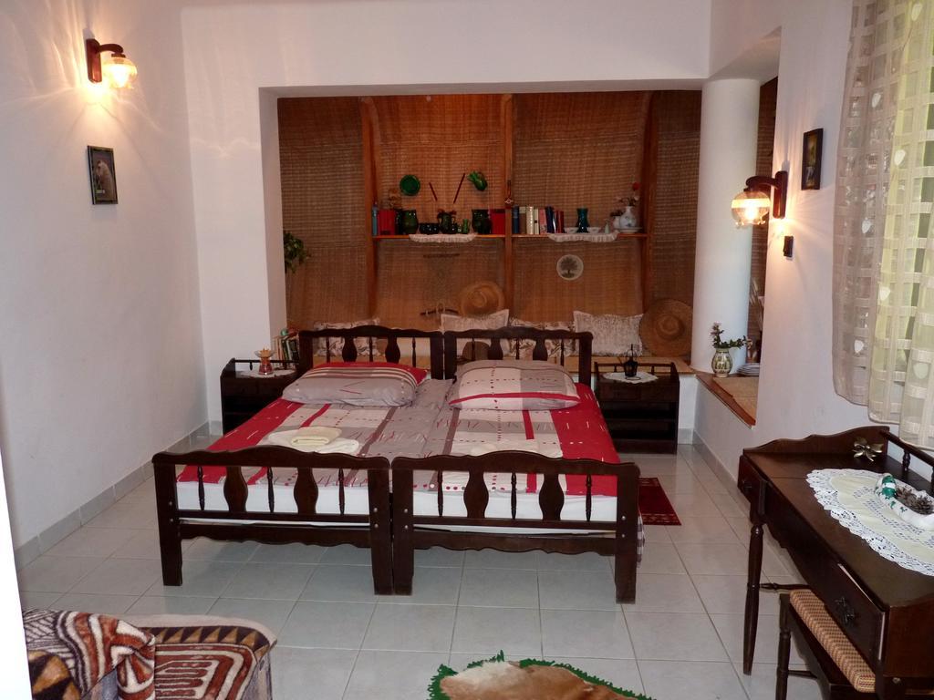 Gedeon Tanya Panzio Guest House Jakabszallas Luaran gambar