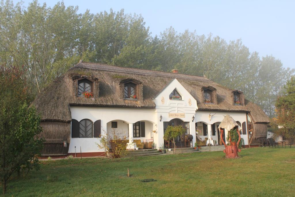 Gedeon Tanya Panzio Guest House Jakabszallas Luaran gambar