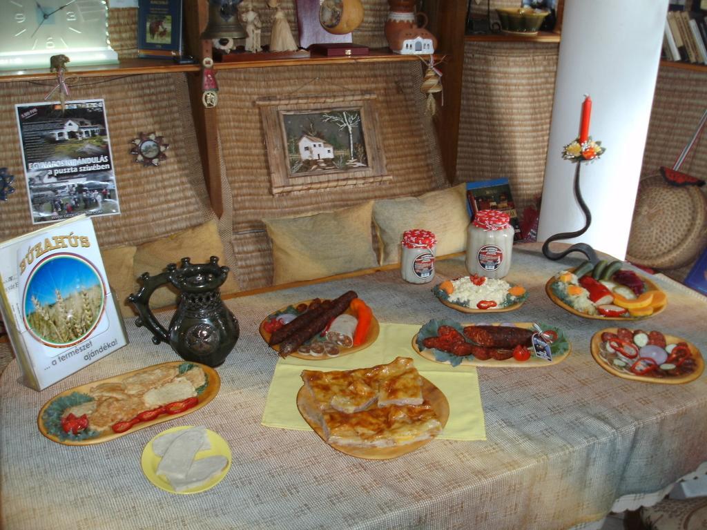Gedeon Tanya Panzio Guest House Jakabszallas Luaran gambar
